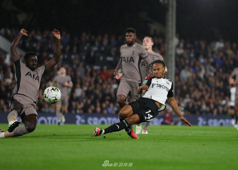 惊四座的 惊四座的